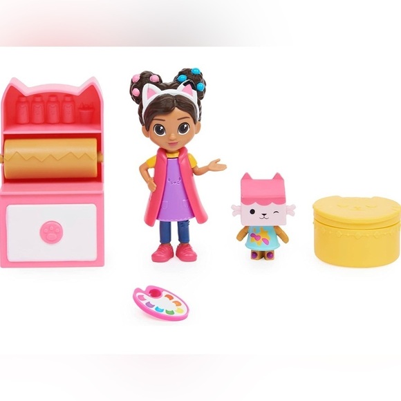 Gabby's Dollhouse, Art Studio Set with 2 Toy Figures, 2 Accessories, - Picture 2 of 7